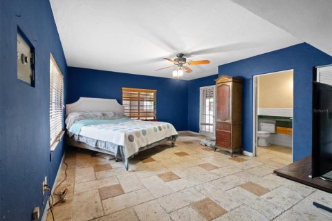 House in Orlando, Florida 4 bedrooms, 284.19 sq.m. № 1767772 - photo 17