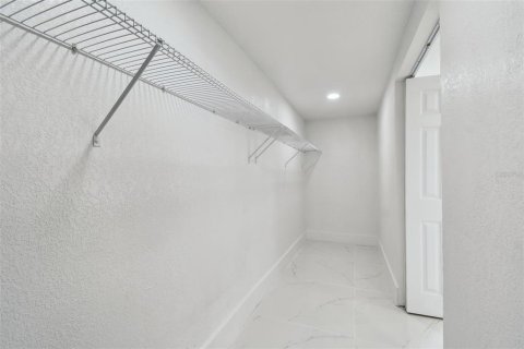 House in Clearwater, Florida 4 bedrooms, 133.5 sq.m. № 1848490 - photo 27
