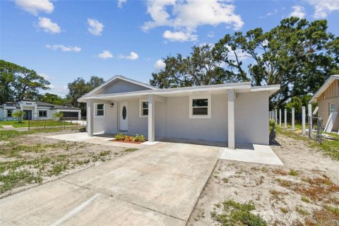 House in Clearwater, Florida 4 bedrooms, 133.5 sq.m. № 1848490 - photo 7