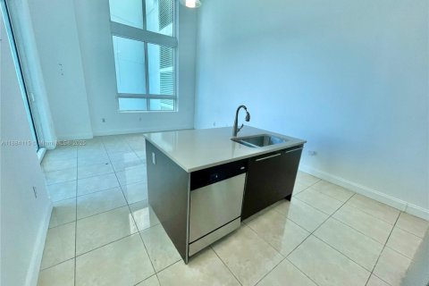 Copropriété à louer à Miami, Floride: 1 chambre, 60.48 m2 № 1945040 - photo 3