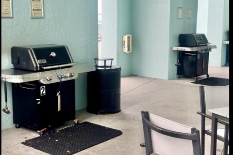 Copropriété à louer à Miami, Floride: 1 chambre, 60.48 m2 № 1945040 - photo 23