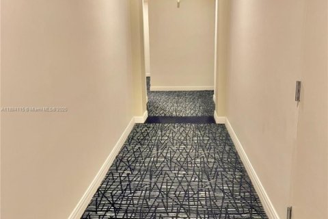 Copropriété à louer à Miami, Floride: 1 chambre, 60.48 m2 № 1945040 - photo 11