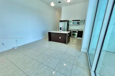 Copropriété à louer à Miami, Floride: 1 chambre, 60.48 m2 № 1945040 - photo 4