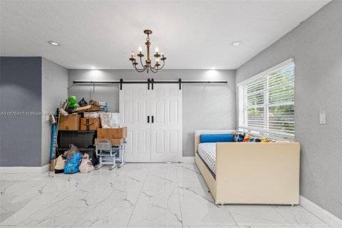 Villa ou maison à vendre à Hollywood, Floride: 3 chambres, 143.07 m2 № 1928038 - photo 10