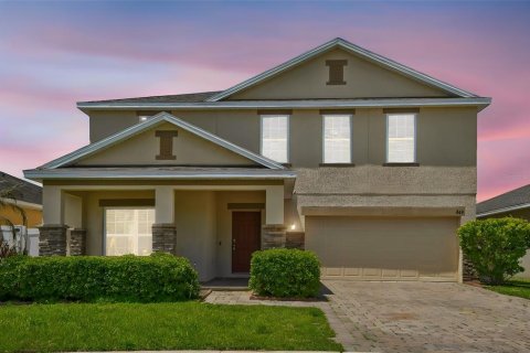 House in Davenport, Florida 6 bedrooms, 311.97 sq.m. № 2102121