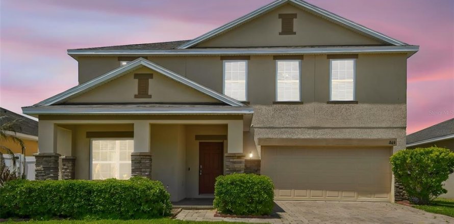 Casa en Davenport, Florida 5 dormitorios, 311.97 m2 № 2102121