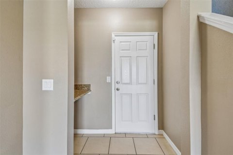 Casa en venta en Davenport, Florida, 5 dormitorios, 311.97 m2 № 2102121 - foto 25