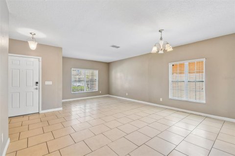 Casa en venta en Davenport, Florida, 5 dormitorios, 311.97 m2 № 2102121 - foto 12