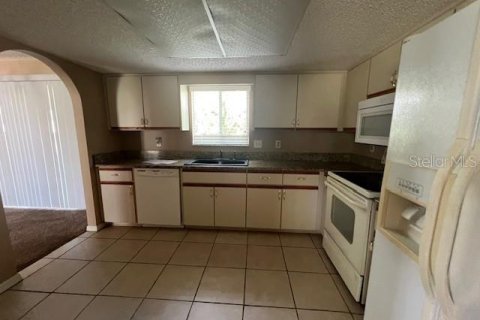 House in Summerfield, Florida 2 bedrooms, 120.4 sq.m. № 1904340 - photo 15