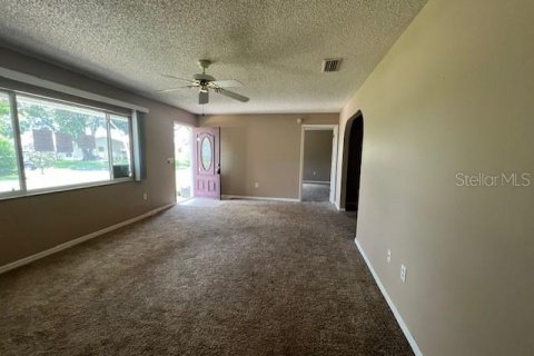 House in Summerfield, Florida 2 bedrooms, 120.4 sq.m. № 1904340 - photo 9