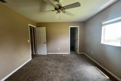 House in Summerfield, Florida 2 bedrooms, 120.4 sq.m. № 1904340 - photo 13