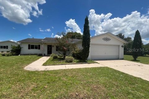 House in Summerfield, Florida 2 bedrooms, 120.4 sq.m. № 1904340 - photo 1