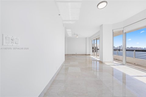 Copropriété à vendre à Aventura, Floride: 2 chambres, 125.7 m2 № 2028742 - photo 15