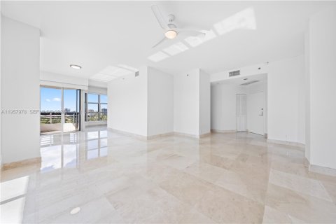 Copropriété à vendre à Aventura, Floride: 2 chambres, 125.7 m2 № 2028742 - photo 11