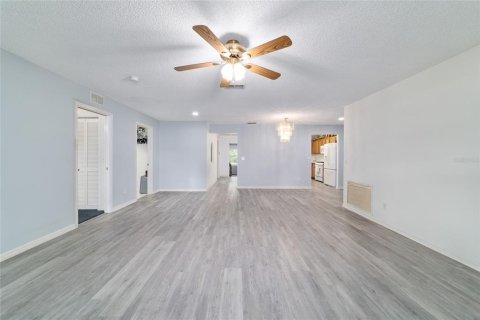 Villa ou maison à vendre à Ocala, Floride: 3 chambres, 161.84 m2 № 1904563 - photo 9