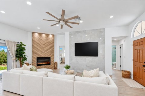 Casa en venta en Tampa, Florida, 3 dormitorios, 141.03 m2 № 2425665 - foto 19