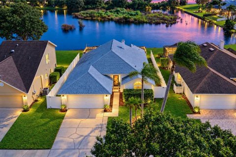 Casa en venta en Tampa, Florida, 3 dormitorios, 141.03 m2 № 2425665 - foto 2