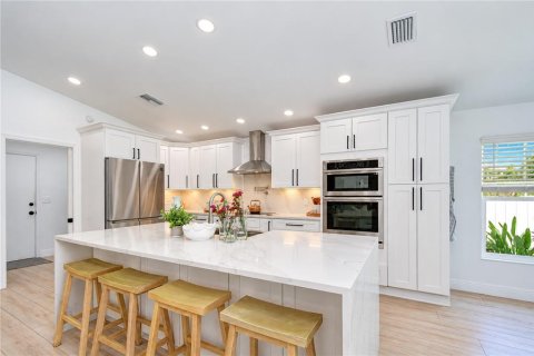 Casa en venta en Tampa, Florida, 3 dormitorios, 141.03 m2 № 2425665 - foto 12