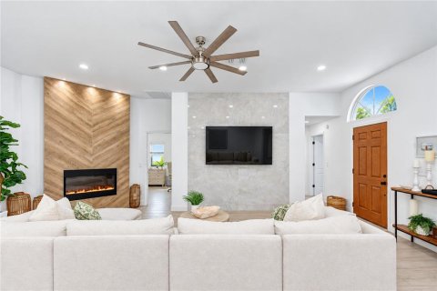 Casa en venta en Tampa, Florida, 3 dormitorios, 141.03 m2 № 2425665 - foto 9