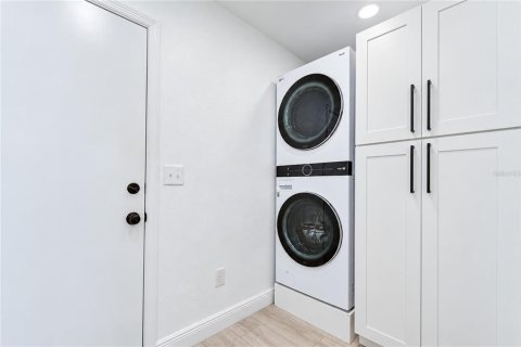 Casa en venta en Tampa, Florida, 3 dormitorios, 141.03 m2 № 2425665 - foto 28