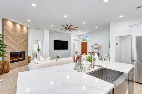 Casa en venta en Tampa, Florida, 3 dormitorios, 141.03 m2 № 2425665 - foto 17