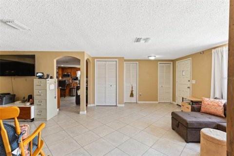 House in Holiday, Florida 4 bedrooms, 266.54 sq.m. № 1826570 - photo 8