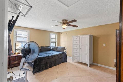 House in Holiday, Florida 4 bedrooms, 266.54 sq.m. № 1826570 - photo 17