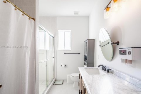 Casa en venta en Homestead, Florida, 4 dormitorios, 163.69 m2 № 2001038 - foto 21