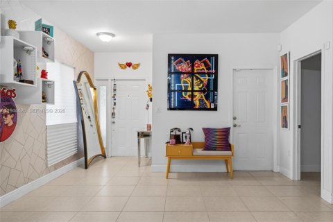 Casa en venta en Homestead, Florida, 4 dormitorios, 163.69 m2 № 2001038 - foto 5