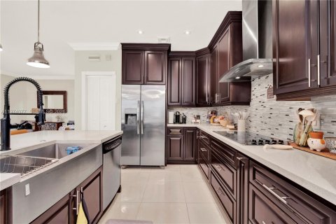 House in Homestead, Florida 5 bedrooms, 304.35 sq.m. № 2036250 - photo 15