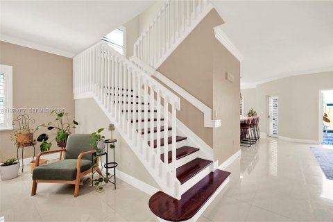 House in Homestead, Florida 5 bedrooms, 304.35 sq.m. № 2036250 - photo 5