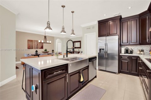 House in Homestead, Florida 5 bedrooms, 304.35 sq.m. № 2036250 - photo 14