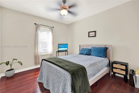 House in Homestead, Florida 5 bedrooms, 304.35 sq.m. № 2036250 - photo 19