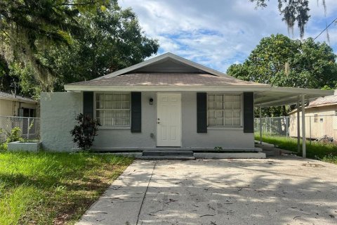 Villa ou maison à louer à Lakeland, Floride: 5 chambres, 212.28 m2 № 1839817 - photo 1