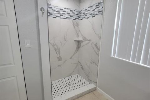 Villa ou maison à louer à Lakeland, Floride: 5 chambres, 212.28 m2 № 1839817 - photo 14