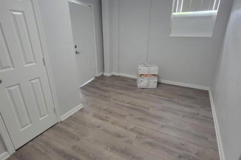 Villa ou maison à louer à Lakeland, Floride: 5 chambres, 212.28 m2 № 1839817 - photo 12