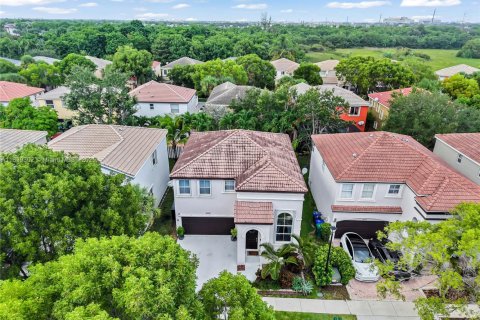 Villa ou maison à vendre à Miramar, Floride: 4 chambres, 190.82 m2 № 1836009 - photo 14