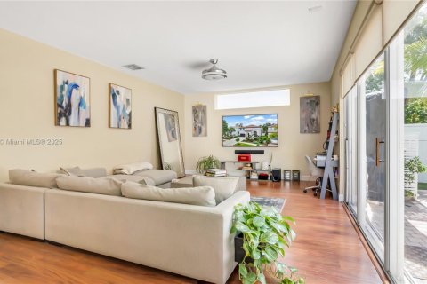 Villa ou maison à vendre à Miramar, Floride: 4 chambres, 190.82 m2 № 1836009 - photo 19
