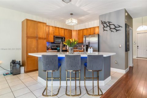 Villa ou maison à vendre à Miramar, Floride: 4 chambres, 190.82 m2 № 1836009 - photo 8