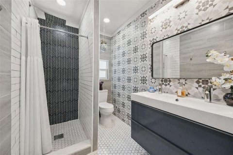 Casa en venta en Saint Petersburg, Florida, 3 dormitorios, 142.14 m2 № 1907558 - foto 18