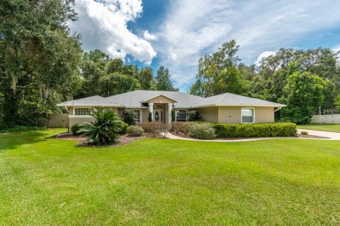 House in Ocala, Florida 4 bedrooms, 229.75 sq.m. № 1902790 - photo 4