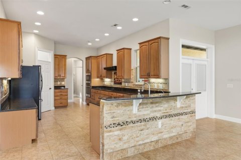 Casa en alquiler en Orlando, Florida, 6 dormitorios, 414.62 m2 № 2219386 - foto 22