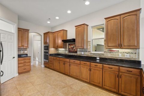 Casa en alquiler en Orlando, Florida, 6 dormitorios, 414.62 m2 № 2219386 - foto 24