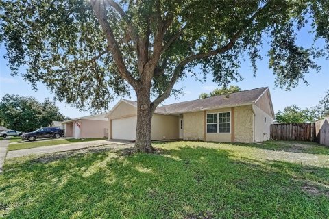 Casa en venta en New Port Richey, Florida, 4 dormitorios, 155.15 m2 № 2383480 - foto 3