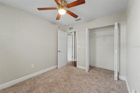 Casa en venta en New Port Richey, Florida, 4 dormitorios, 155.15 m2 № 2383480 - foto 9