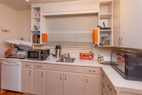 Propiedad comercial en venta en Orlando, Florida, 232.26 m2 № 1869814 - foto 18