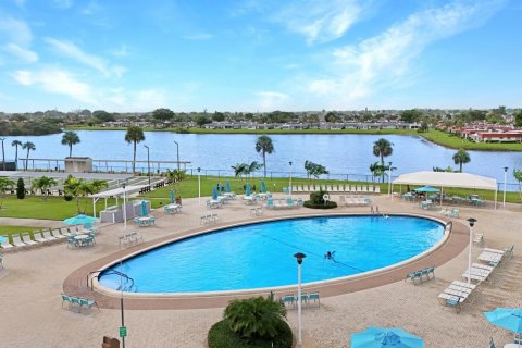 Condo in Delray Beach, Florida, 2 bedrooms  № 2082052 - photo 24