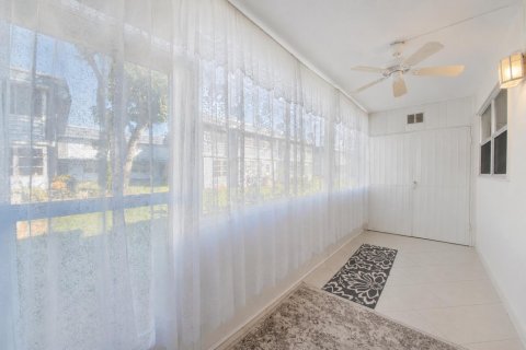 Condo in Delray Beach, Florida, 2 bedrooms  № 2082052 - photo 12