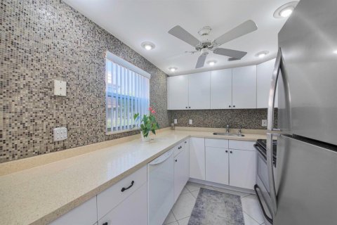 Condo in Delray Beach, Florida, 2 bedrooms  № 2082052 - photo 6