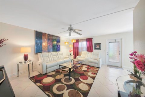 Condo in Delray Beach, Florida, 2 bedrooms  № 2082052 - photo 3